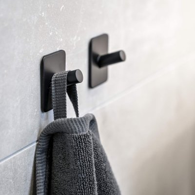 Nantes selvklæbende håndklædekrog sort