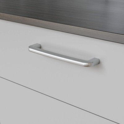 Visby køkkenhåndtag rustfri look med elegant greb – passer til flere CC-mål