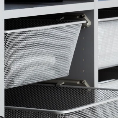 Meshkurv til garderobe fra Pelly Components i udtrækkelig garderobeindretning