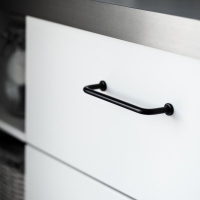 Køkkengreb i sort metal