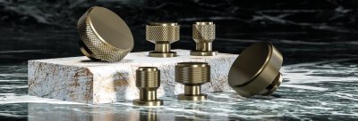 Lonato er en stilren knop, der ånder af eksklusivitet.