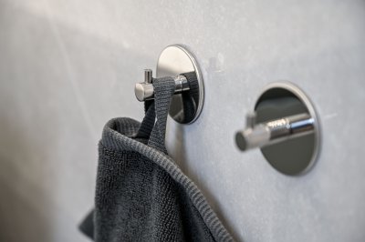 Tours – Selvklæbende badeværelseskrog rustfri