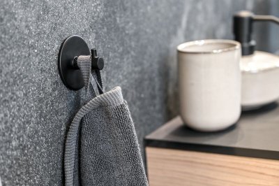 Tours – Selvklæbende badeværelseskrog