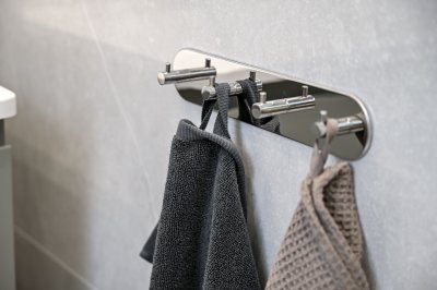 Tours – Selvklæbende badeværelseskrog